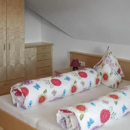 Mit Infarotkabi 아파트